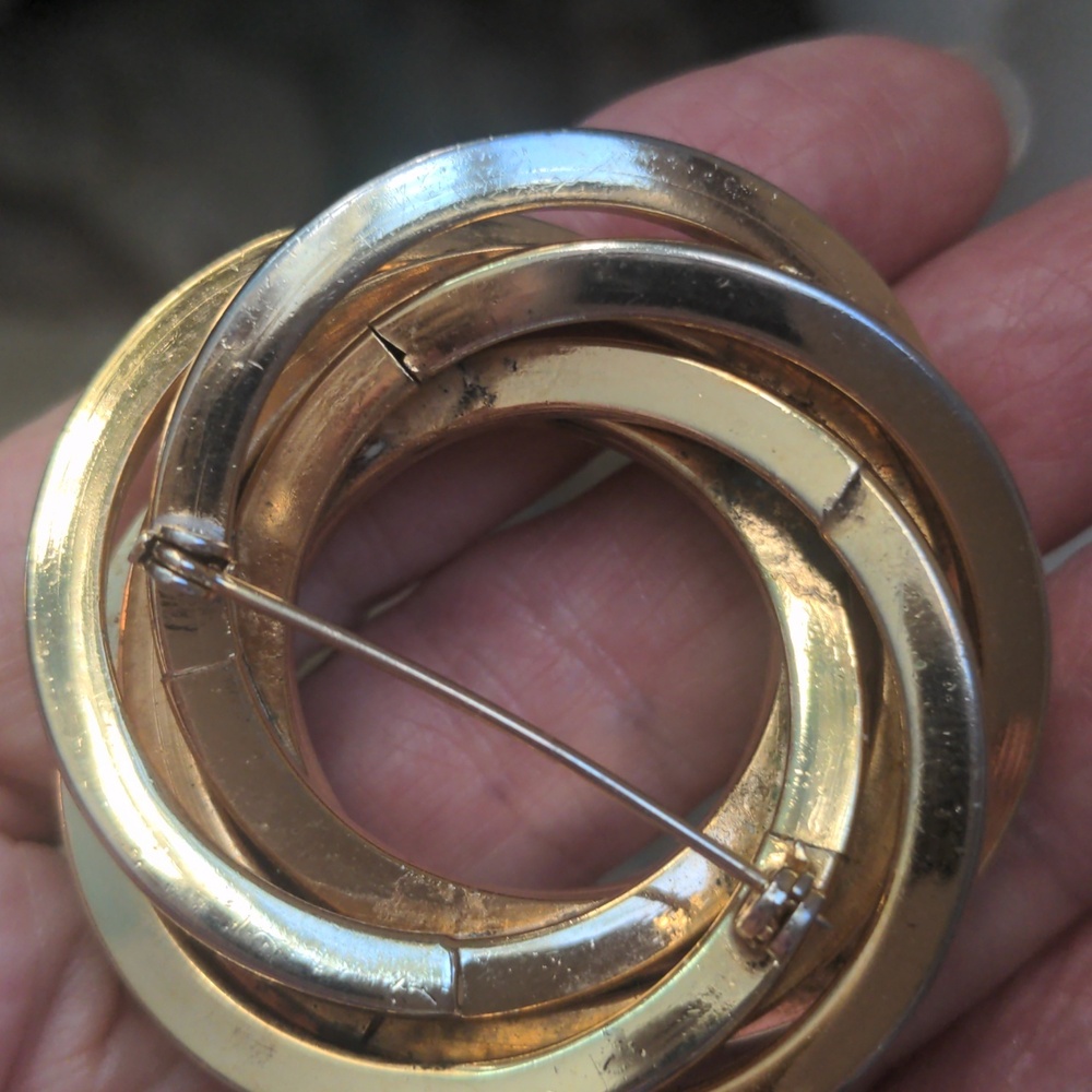 Gold Interlocking Circle Brooch, Statement Pin Vi… - image 7
